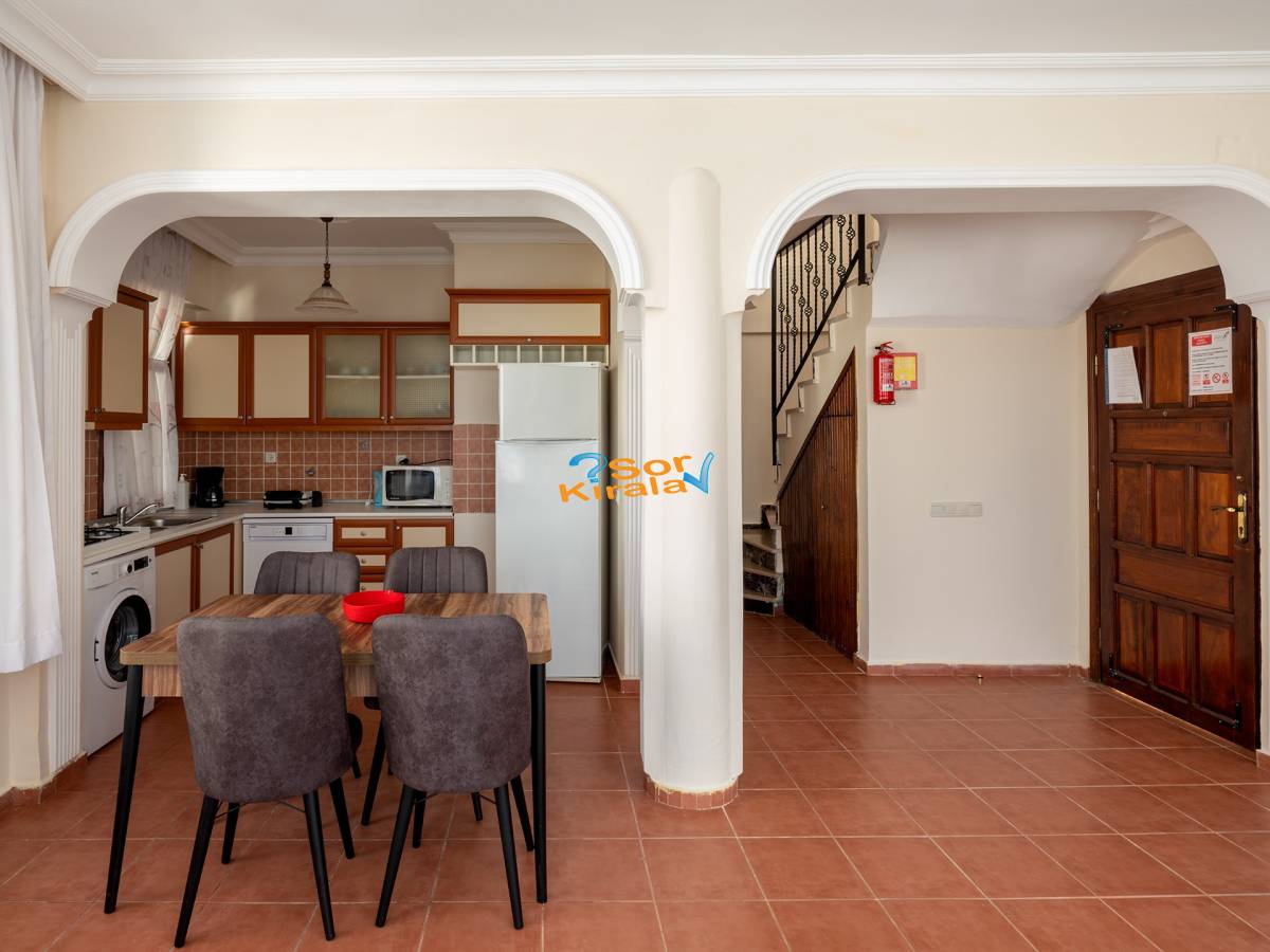 2+1 Ortak Havuzlu LAMYROS Kalkan Merkez (105)