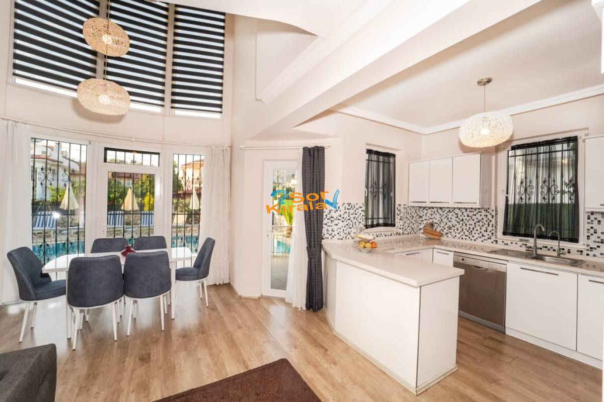 Fethiye Müstakil Havuzlu 3+1 Villa Bade