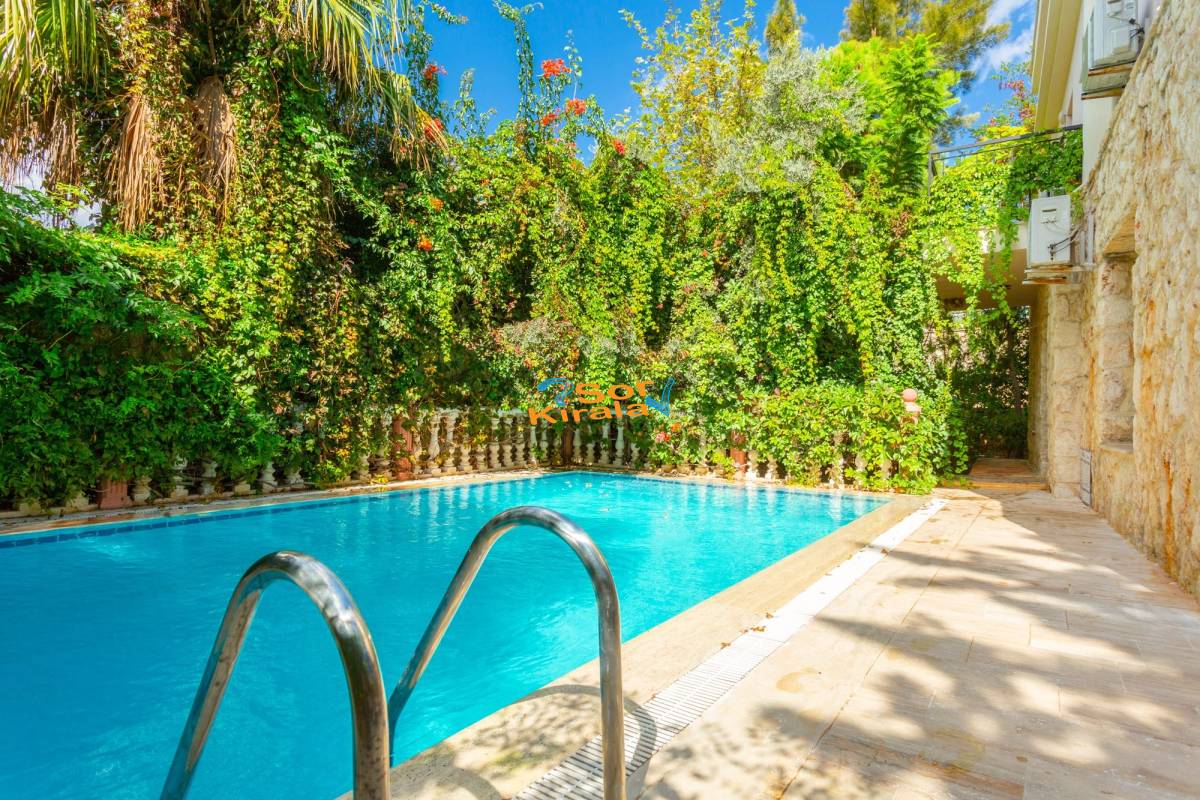 3+1 Villa MİMOSA Kalkan Merkez(303)