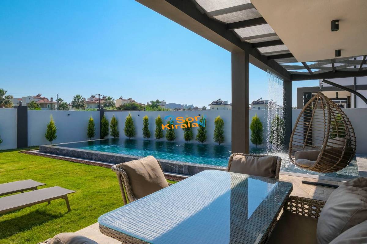 Fethiye Çalış Plajı, Kapalı Havuzlu, Sauna, Hamam, Jakuzili 3+1 Villa Royal 2