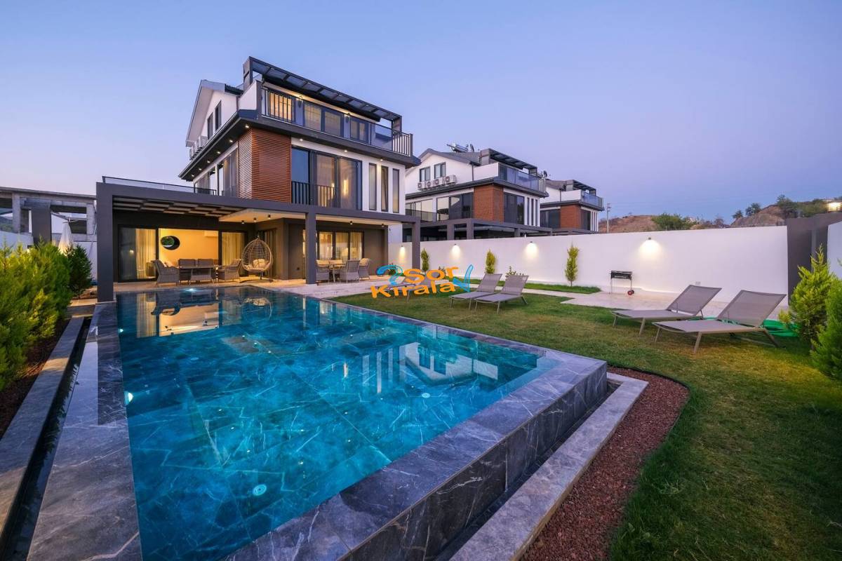 Fethiye Çalış Plajı, Kapalı Havuzlu, Sauna, Hamam, Jakuzili 3+1 Villa Royal 2