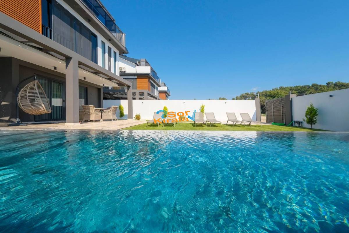 Fethiye Çalış Plajı, Kapalı Havuzlu, Sauna, Hamam, Jakuzili 3+1 Villa Royal 2