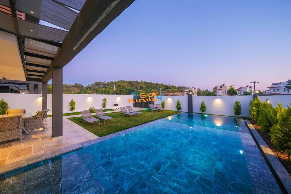 Fethiye Çalış Plajı, Kapalı Havuzlu, Sauna, Hamam, Jakuzili 3+1 Villa Royal 2