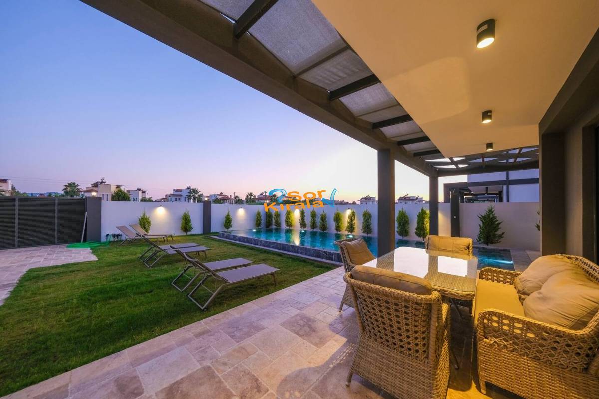 Fethiye Çalış Plajı, Kapalı Havuzlu, Sauna, Hamam, Jakuzili 3+1 Villa Royal 2