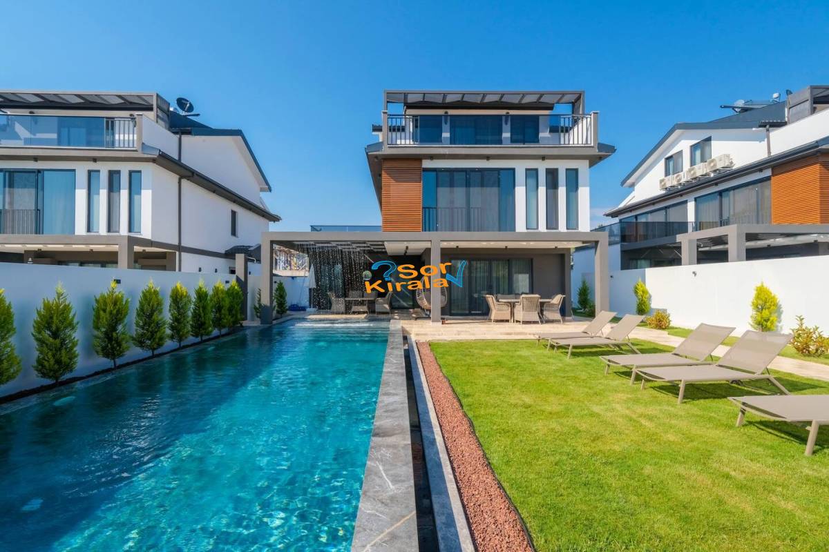 Fethiye Çalış Plajı, Kapalı Havuzlu, Sauna, Hamam, Jakuzili 3+1 Villa Royal 2