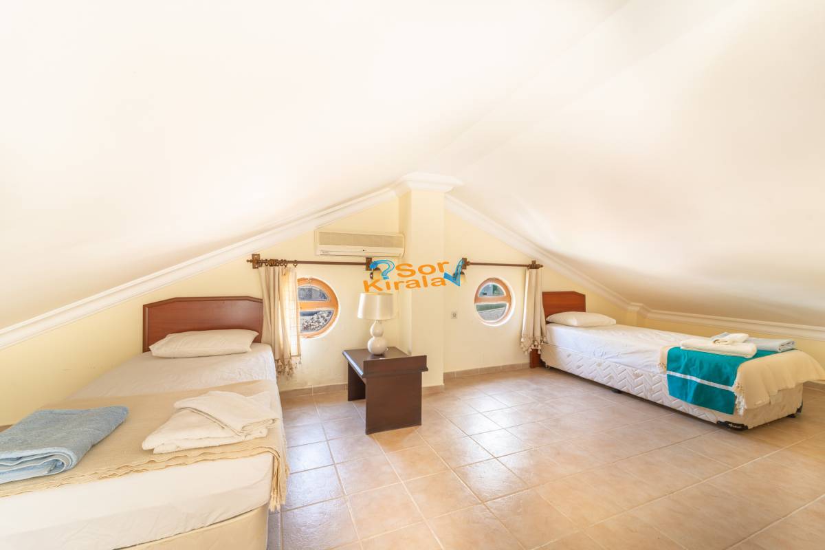 Kalkan Merkezde 4+1 Villa JASMİN